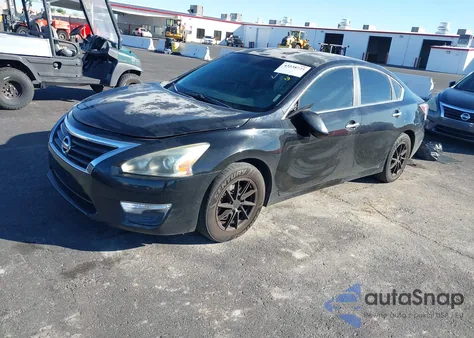 2014 Nissan Altima 2.5/2.5 S/2.5 Sl/2.5 Sv z USA, uszkodzony, nr VIN 1N4AL3AP9EC295796